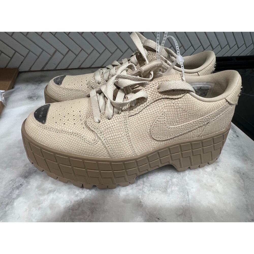 Nike Air Jordan 1 Brooklyn Low “Boots” Rattan Desert Camo HF3184-200 Women’s 9